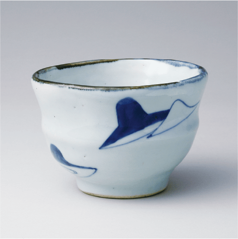 古染付笠絵茶碗 石洞美術館蔵