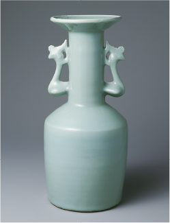 古染付葡萄棚水指 野村美術館蔵