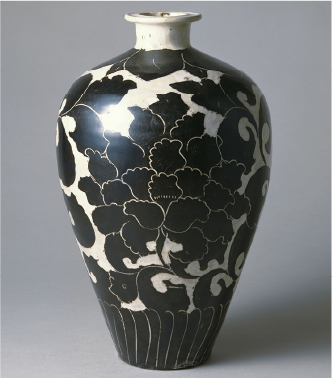 重要美術品 白釉黒花牡丹文梅瓶　磁州窯